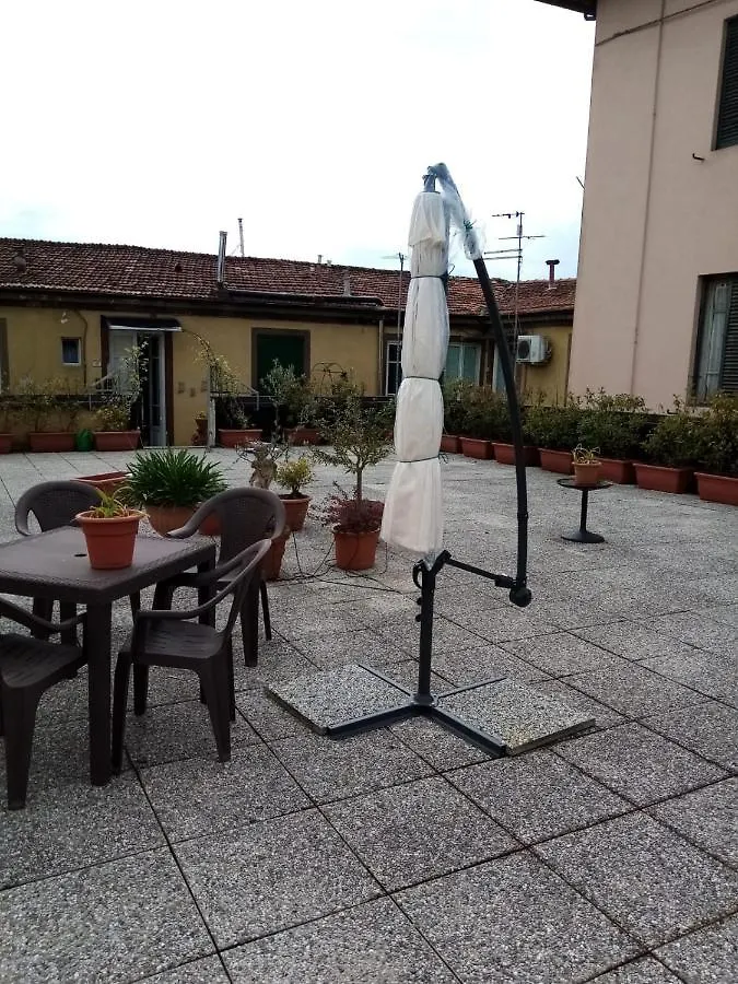 Bed & Breakfast Bed and Breakfast Binario 5 Lucca Italia