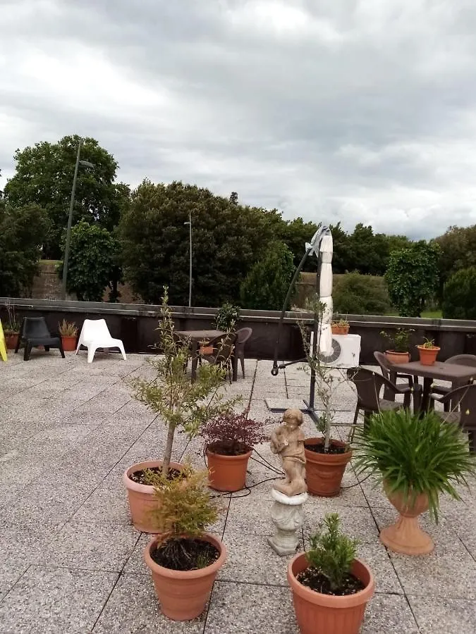 Bed and Breakfast Binario 5 Lucca Bed & Breakfast