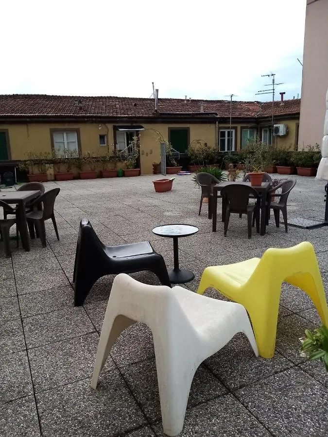 Bed & Breakfast Bed and Breakfast Binario 5 Lucca